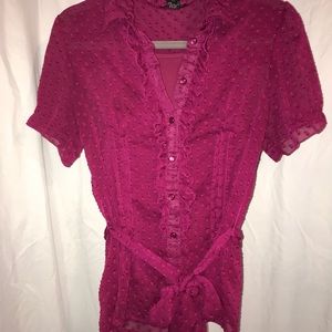 Women's size M short sleeve Magenta blouse